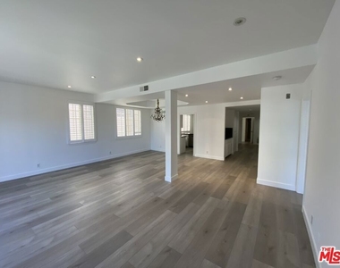 10271 Almayo Avenue - Photo Thumbnail 1