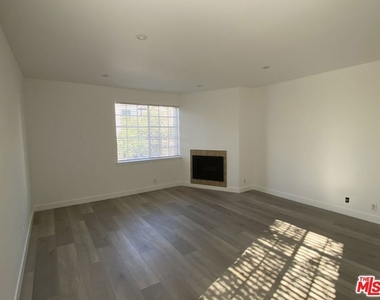 10271 Almayo Avenue - Photo Thumbnail 21
