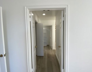 10271 Almayo Avenue - Photo Thumbnail 31
