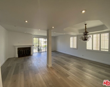10271 Almayo Avenue - Photo Thumbnail 3