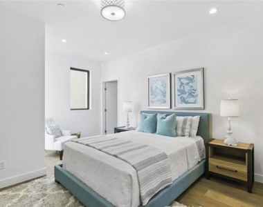 8267 Aria Drive - Photo Thumbnail 16