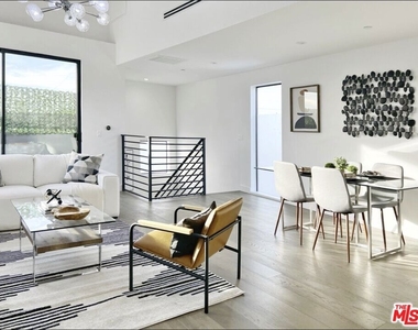 8267 Aria Drive - Photo Thumbnail 7
