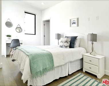 8267 Aria Drive - Photo Thumbnail 12
