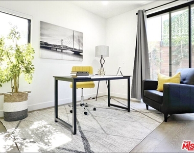 8267 Aria Drive - Photo Thumbnail 14