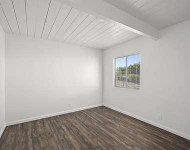 5415 Lenox Dr. - Photo Thumbnail 20