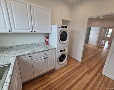 69 N Ocean Avenue - Photo Thumbnail 10