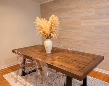 315 King Street - Photo Thumbnail 8