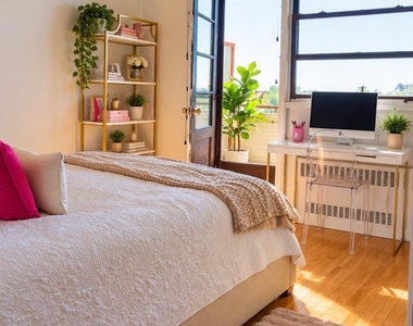 315 King Street - Photo Thumbnail 9