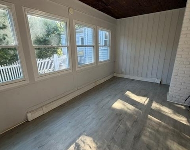 650 8th Avenue - Photo Thumbnail 6
