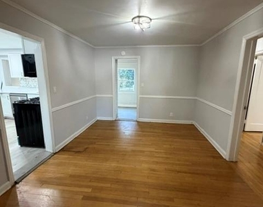 650 8th Avenue - Photo Thumbnail 4