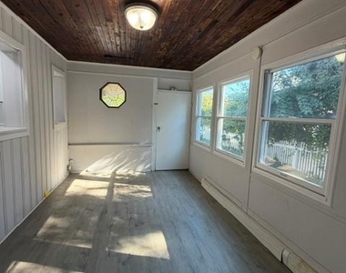 650 8th Avenue - Photo Thumbnail 7