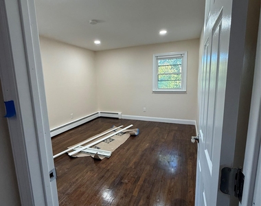 423 Clarice Boulevard - Photo Thumbnail 17