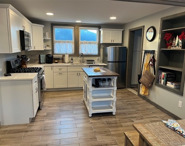 824 W Main Street - Photo Thumbnail 1
