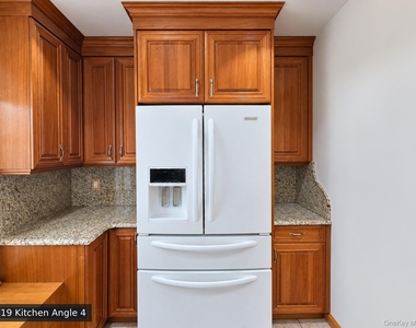 7905 Woodhaven Boulevard - Photo Thumbnail 16