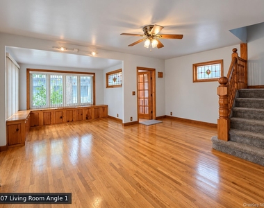 7905 Woodhaven Boulevard - Photo Thumbnail 6