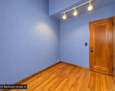 7905 Woodhaven Boulevard - Photo Thumbnail 23
