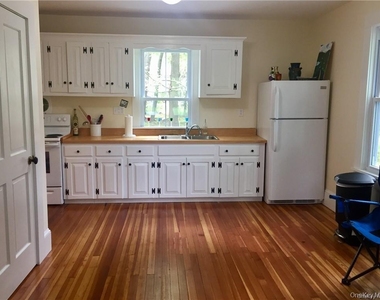 5a Spring Street - Photo Thumbnail 3