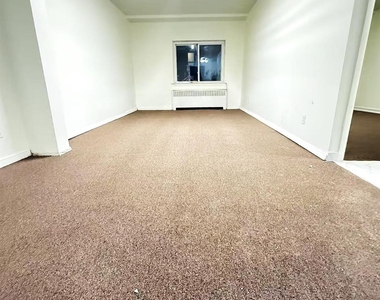 6553 Booth Street - Photo Thumbnail 2