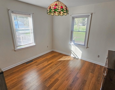 41 Birdsall Avenue - Photo Thumbnail 9