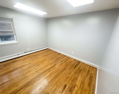 224 Beach 20th Street - Photo Thumbnail 3