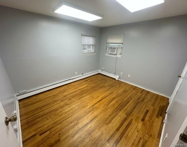 224 Beach 20th Street - Photo Thumbnail 8