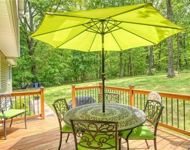 8 Roberts Drive - Photo Thumbnail 20