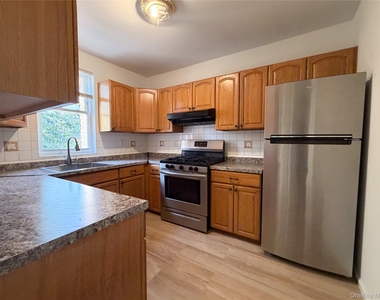 3232 60th Street - Photo Thumbnail 3