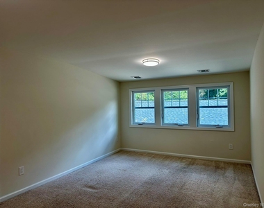 125 W Main Street - Photo Thumbnail 14