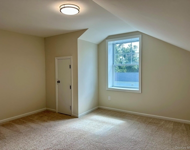 125 W Main Street - Photo Thumbnail 12