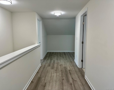 125 W Main Street - Photo Thumbnail 11