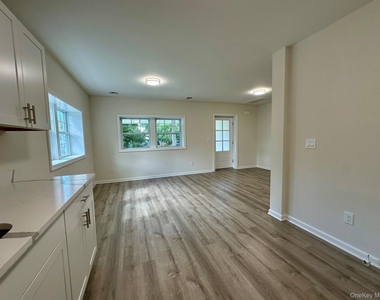 125 W Main Street - Photo Thumbnail 4