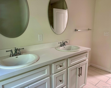 125 W Main Street - Photo Thumbnail 9