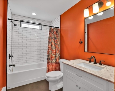 34 Hudson Street - Photo Thumbnail 14