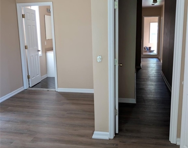 1 Eastman Terrace - Photo Thumbnail 13