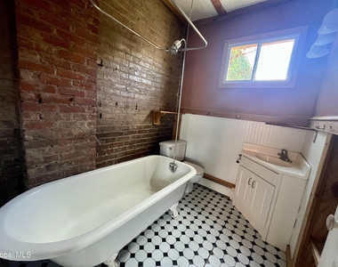 225 Green Street - Photo Thumbnail 15