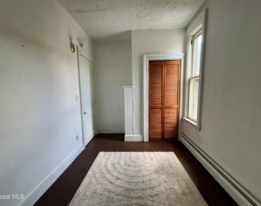225 Green Street - Photo Thumbnail 19