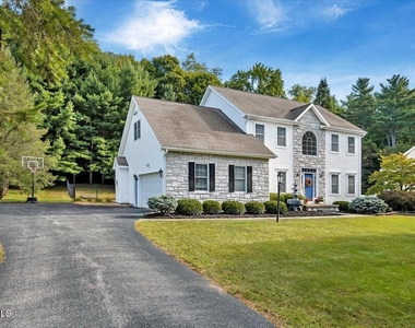 20 Birch Hill Road - Photo Thumbnail 4