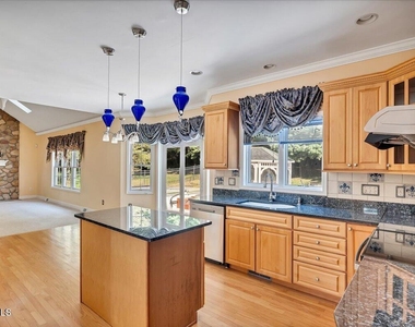 20 Birch Hill Road - Photo Thumbnail 14