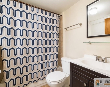66 Edison Avenue - Photo Thumbnail 21