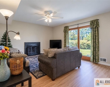 66 Edison Avenue - Photo Thumbnail 17