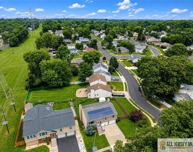 66 Edison Avenue - Photo Thumbnail 2