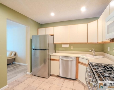3509 Holman Court - Photo Thumbnail 7