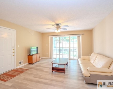 3509 Holman Court - Photo Thumbnail 2