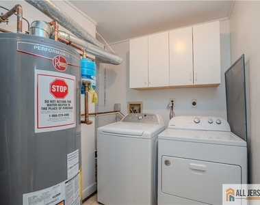 3509 Holman Court - Photo Thumbnail 14