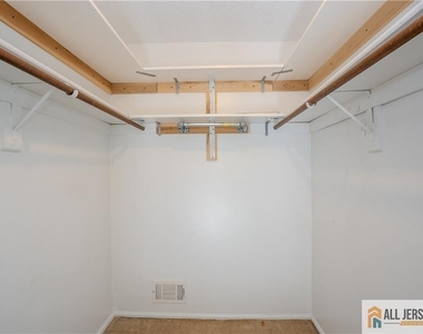 3509 Holman Court - Photo Thumbnail 11