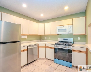 3509 Holman Court - Photo Thumbnail 6