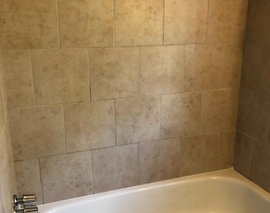 25 Upland Avenue - Photo Thumbnail 4