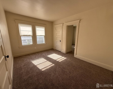 309 Dunellen Avenue - Photo Thumbnail 22