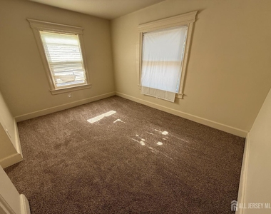 309 Dunellen Avenue - Photo Thumbnail 26