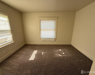 309 Dunellen Avenue - Photo Thumbnail 23
